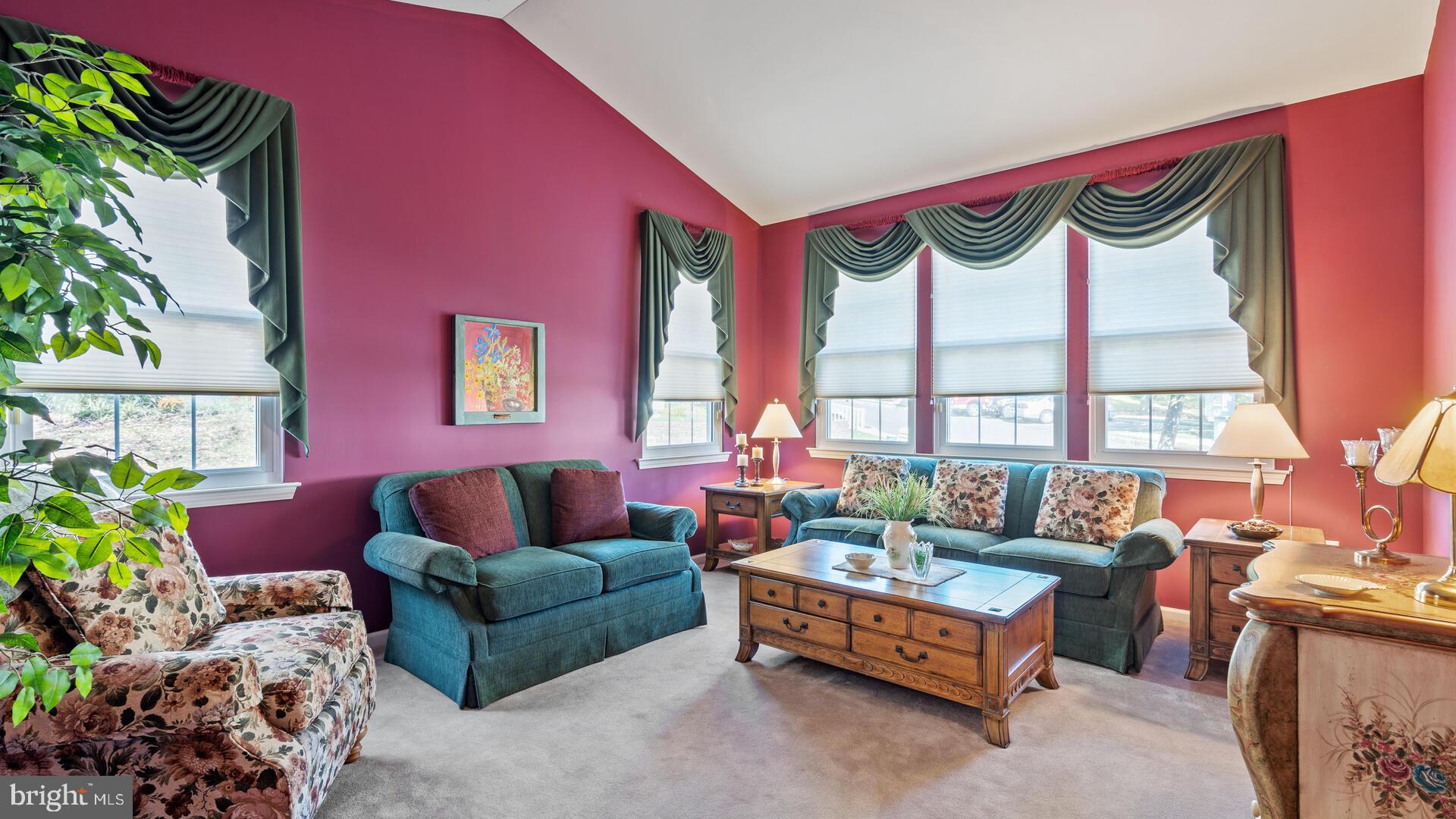 8 Fallview Court Hamilton, NJ 08690 - Photo 6 of 33 Gallery Image 6