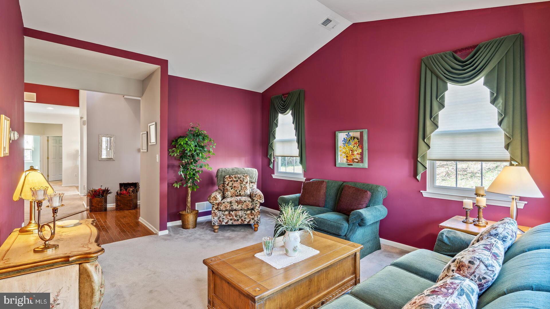 8 Fallview Court Hamilton, NJ 08690 - Photo 7 of 33 Gallery Image 7