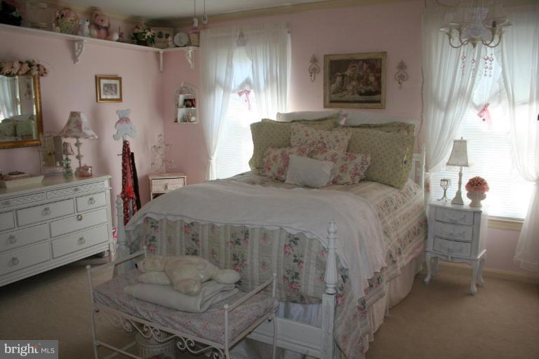 1337 Excaliber Lane Silver Spring, MD 20906 - Photo 22 of 26 Bedroom #4