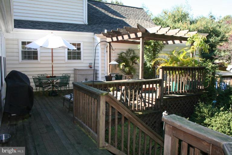 1337 Excaliber Lane Silver Spring, MD 20906 - Photo 5 of 26 Deck