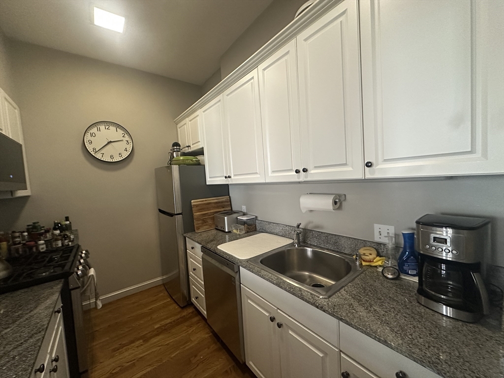 331 Beacon Street, Unit 3 Boston, MA 02116 - Photo 12 of 23