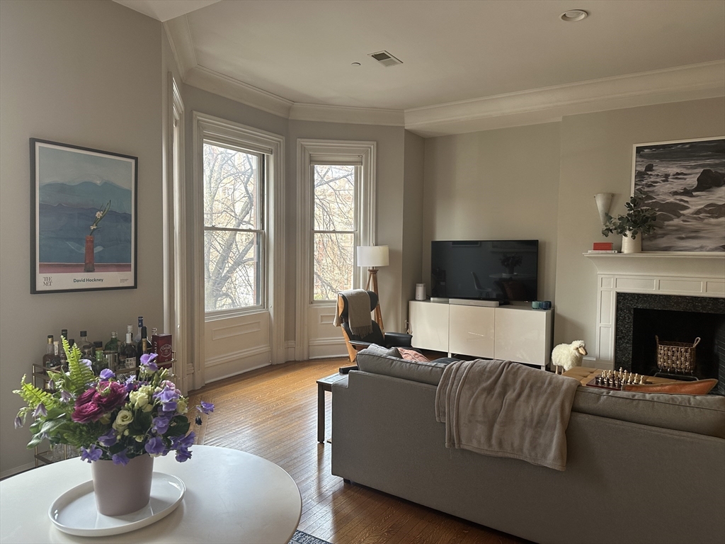 331 Beacon Street, Unit 3 Boston, MA 02116 - Photo 2 of 23