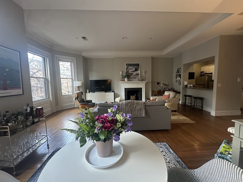 331 Beacon Street, Unit 3 Boston, MA 02116 - Photo 3 of 23