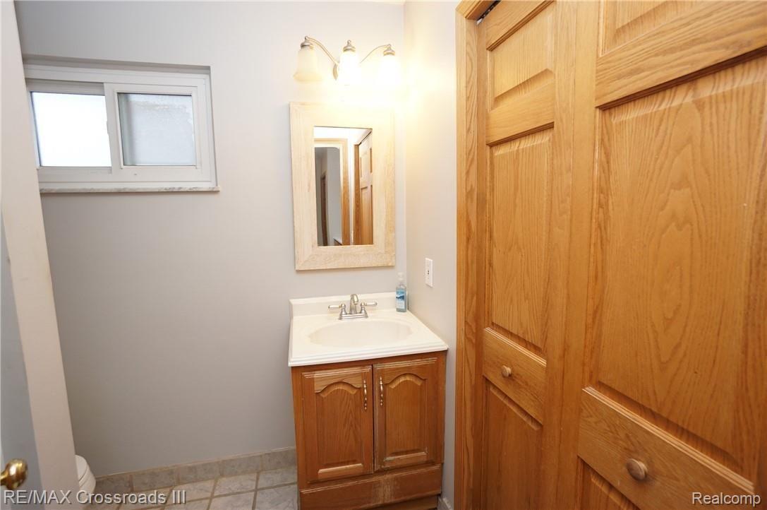 44370 Robson Road Belleville, MI 48111 - Photo 23 of 32 DSC09685.JPG