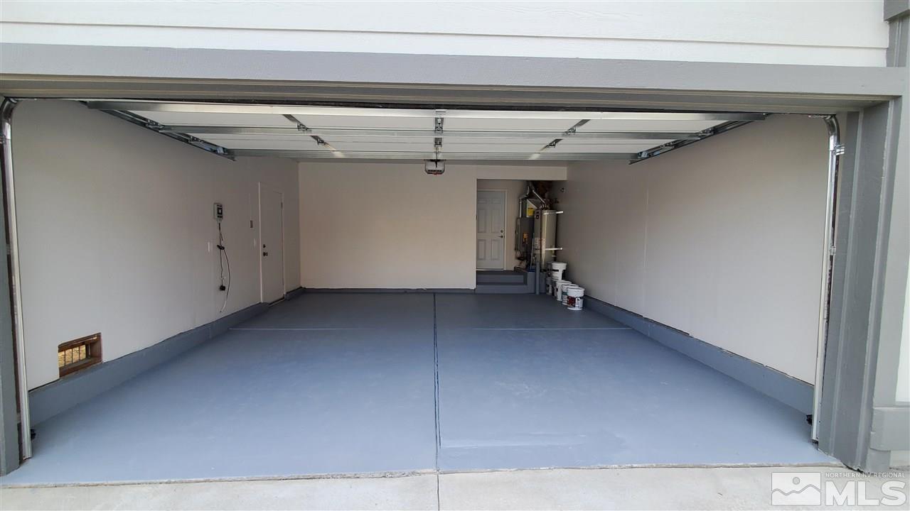 5880 Coyote Ridge Road Reno, NV 89523 - Photo 2 of 28 a view of a garage