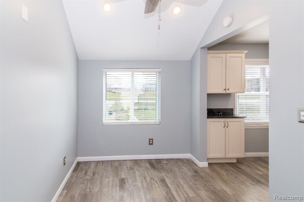 11064 Quirk Road Belleville, MI 48111 - Photo 15 of 49