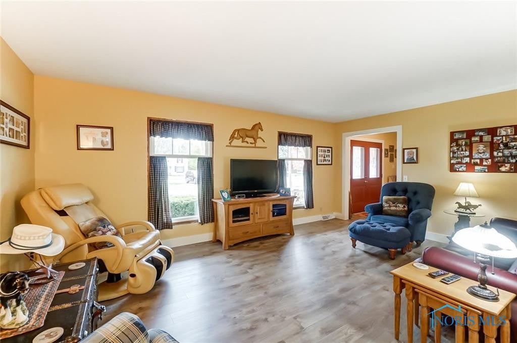3203 Pickle Road Oregon, OH 43616 - Photo 6 of 44 Gallery Image 6