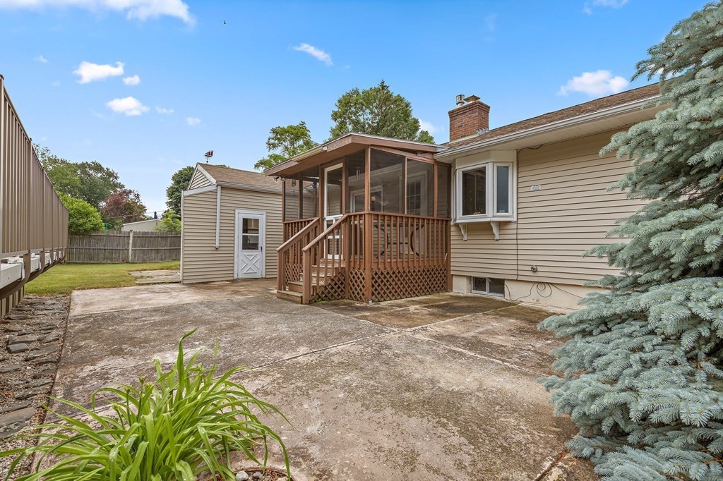 8 Vista Drive Danvers, MA 01923 - Photo 30 of 38