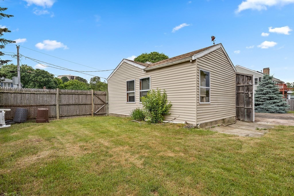 8 Vista Drive Danvers, MA 01923 - Photo 36 of 38