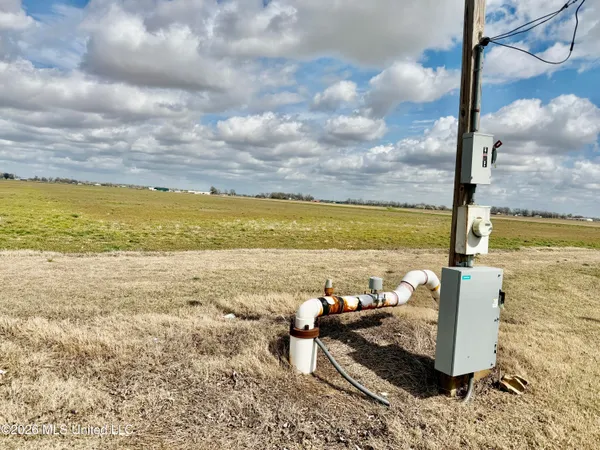$612,000 | Cleveland Crossing Road, Cleveland, MS 38732
