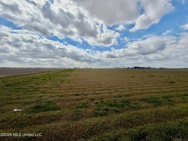 $612,000 | Cleveland Crossing Road, Cleveland, MS 38732