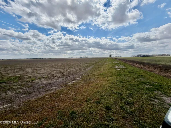 $612,000 | Cleveland Crossing Road, Cleveland, MS 38732