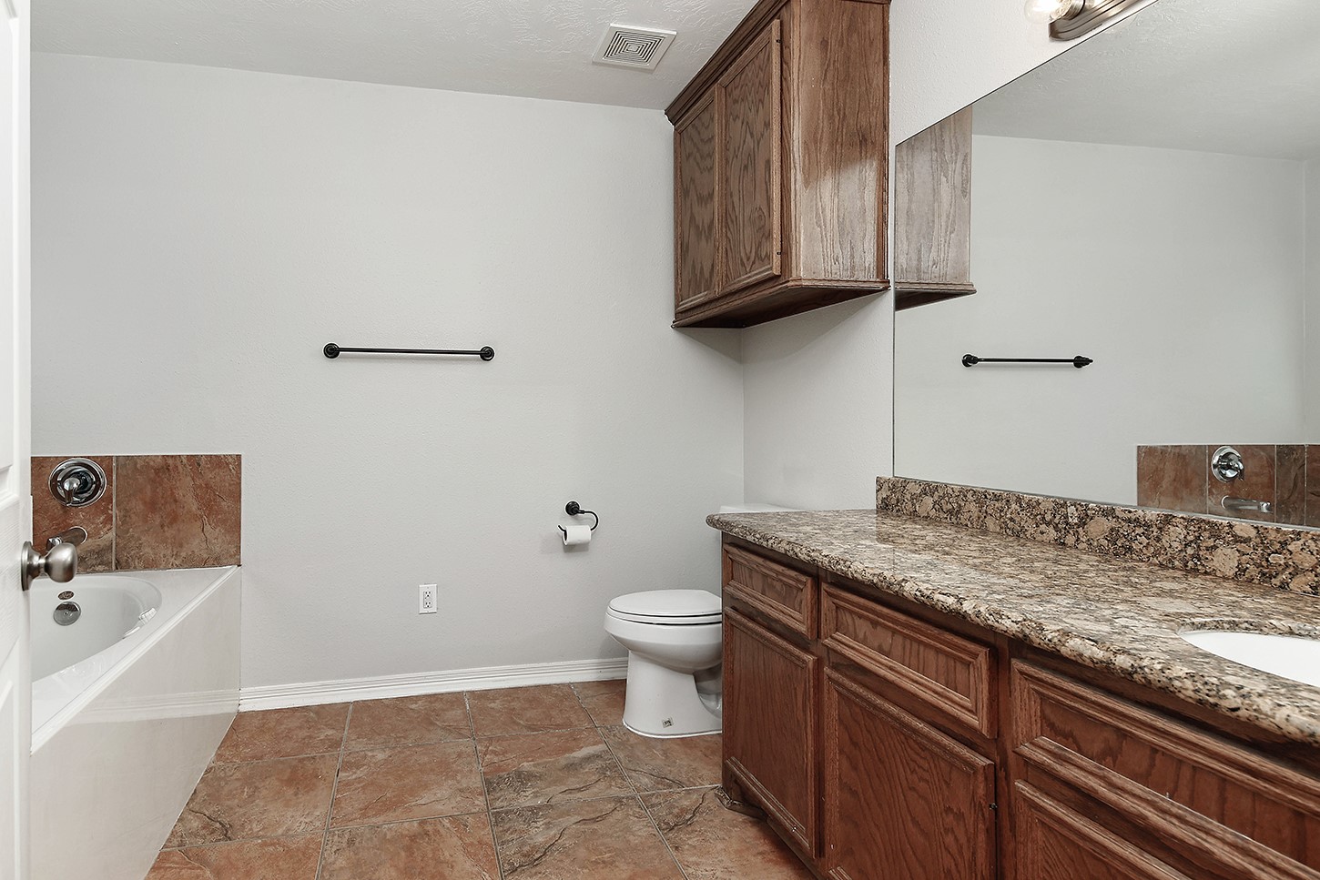 10912 Redbird Conroe, TX 77385 - Photo 9 of 17