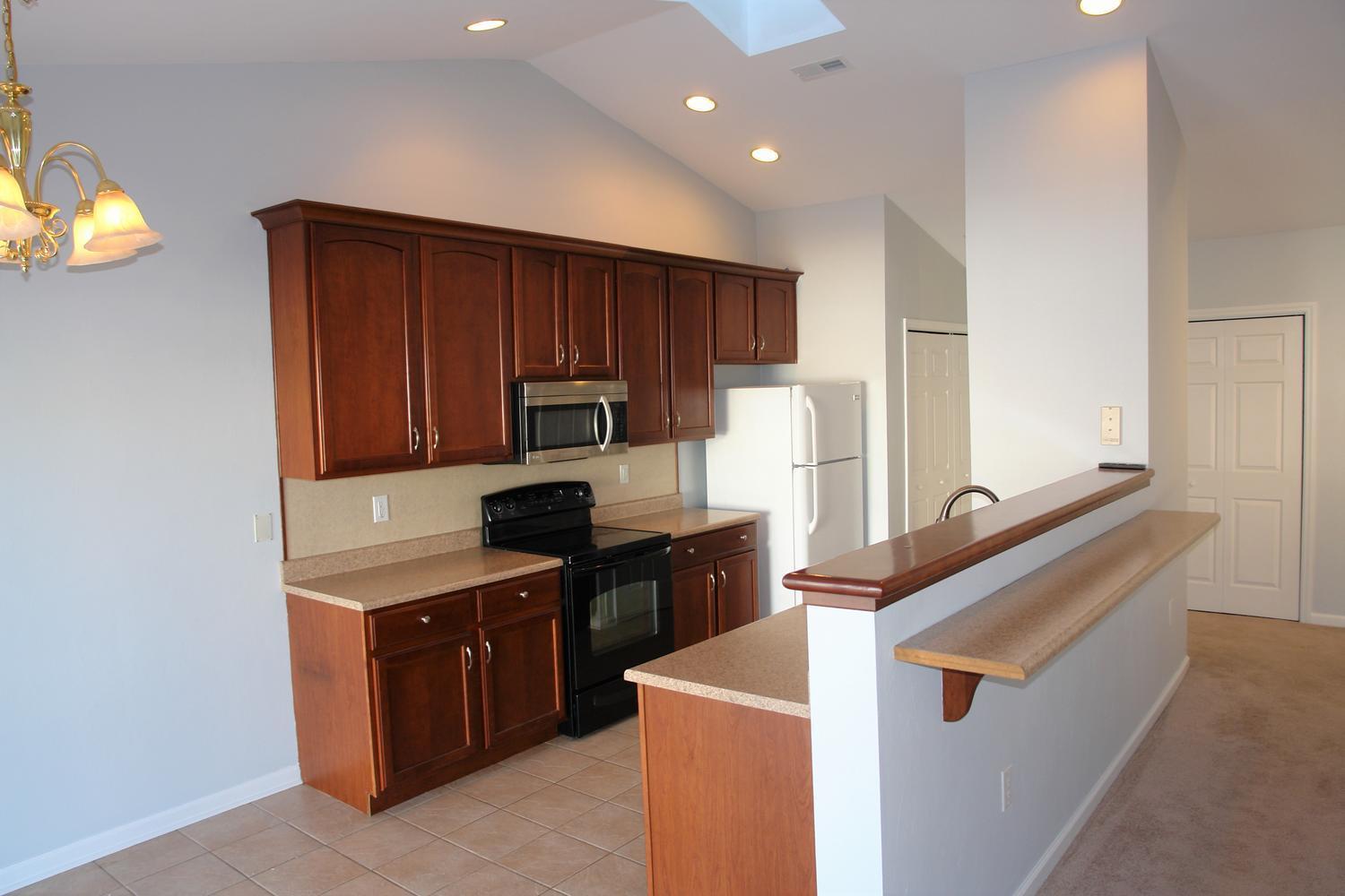 6822 Albert Road Roanoke, VA 24019 - Photo 6 of 16 6822 Albert Road Roanoke VA-large-009-00