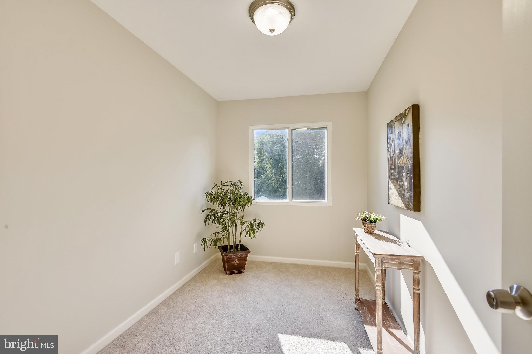 2905 Charing Cross Road, Unit 8 Falls Church, VA 22042 - Photo 8 of 46 Den/Extra Room