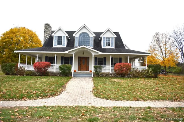 $2,500 | 9701 Roberts Road, Gregory, MI 48137