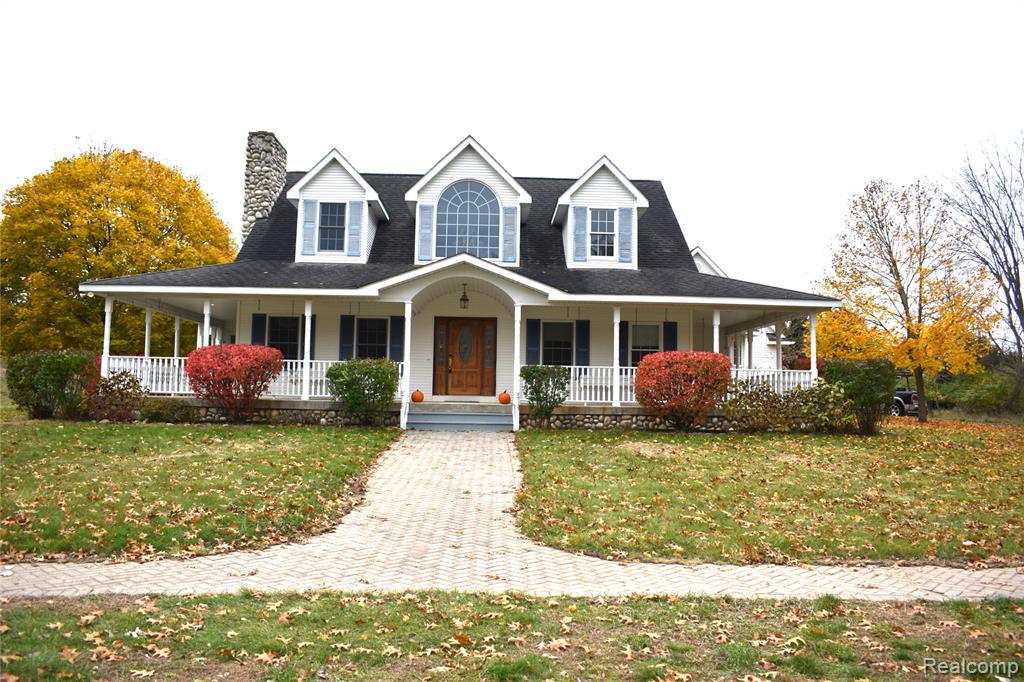 9701 Roberts Road Gregory, MI 48137 - Photo 1 of 39