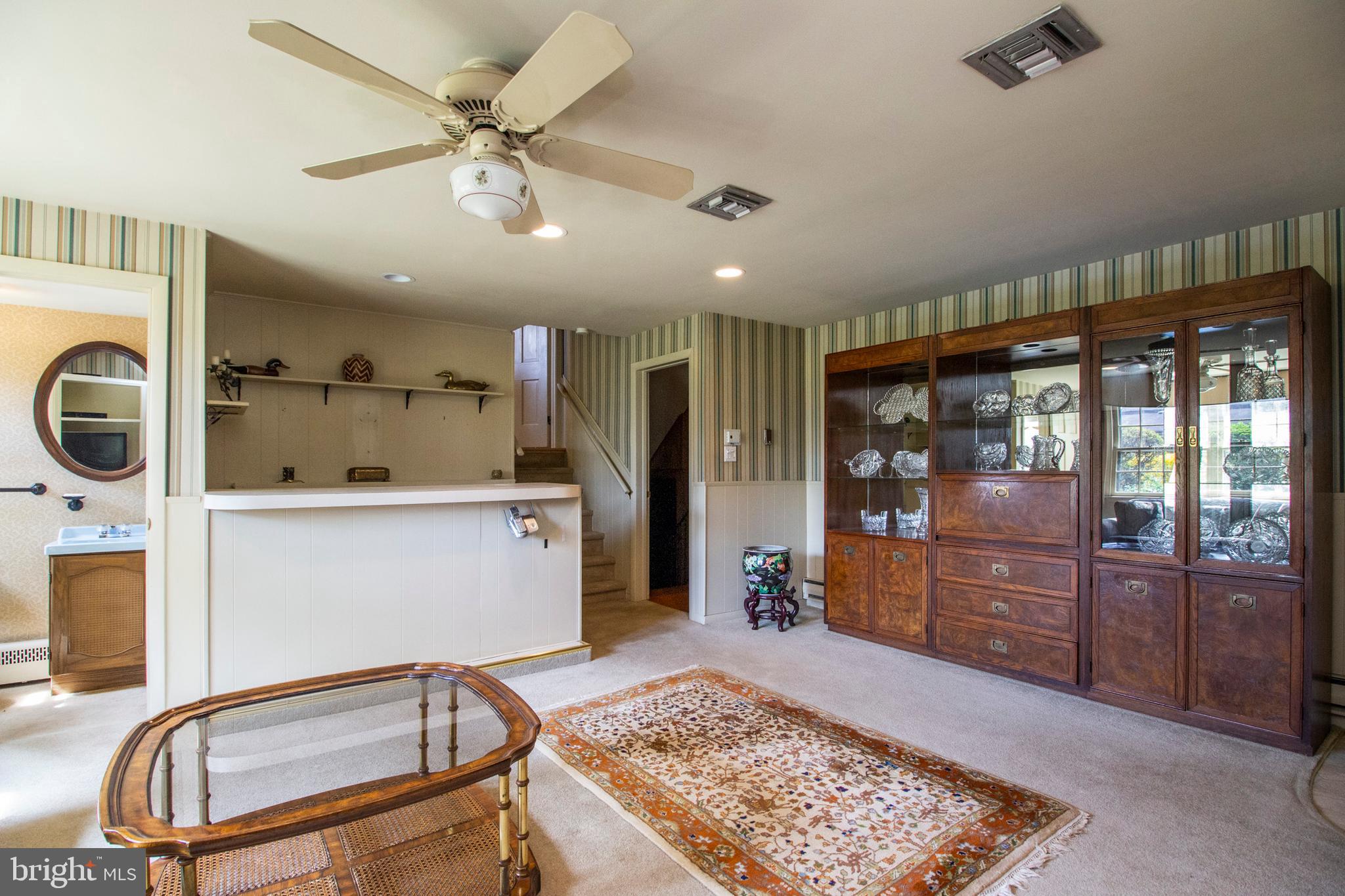 1272 George Road Jenkintown, PA 19046 - Photo 13 of 43 Family room with wet bar