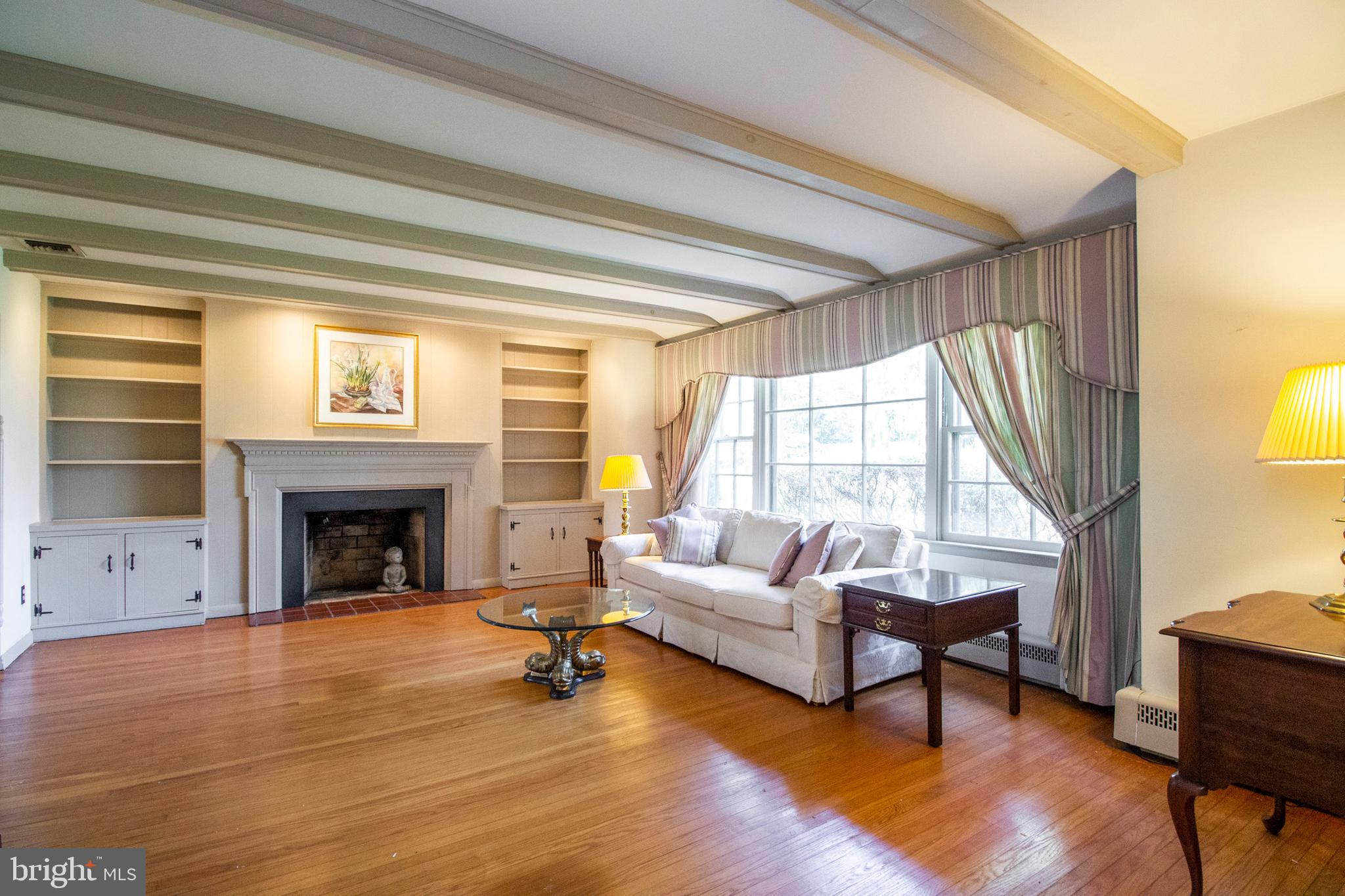 1272 George Road Jenkintown, PA 19046 - Photo 3 of 43 Living Room