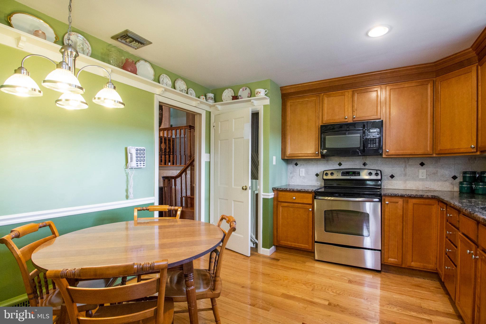 1272 George Road Jenkintown, PA 19046 - Photo 7 of 43 Eat-in Kitchen