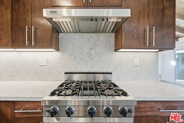 $7,195 | 3476 Troy Drive, Los Angeles, CA 90068