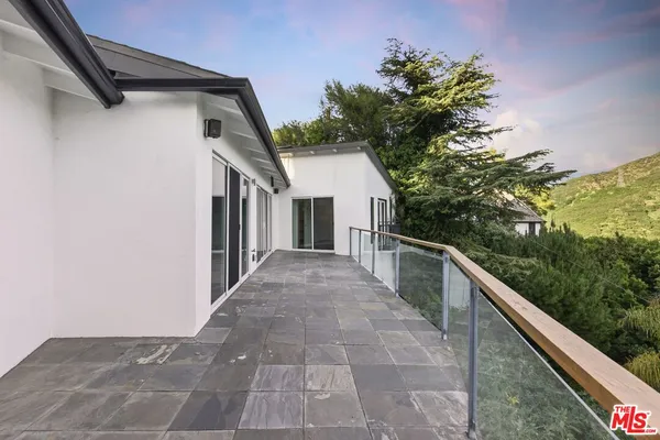 $7,195 | 3476 Troy Drive, Los Angeles, CA 90068