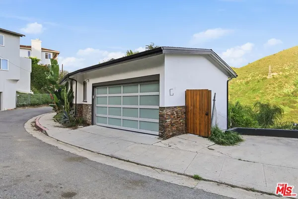 $7,195 | 3476 Troy Drive, Los Angeles, CA 90068