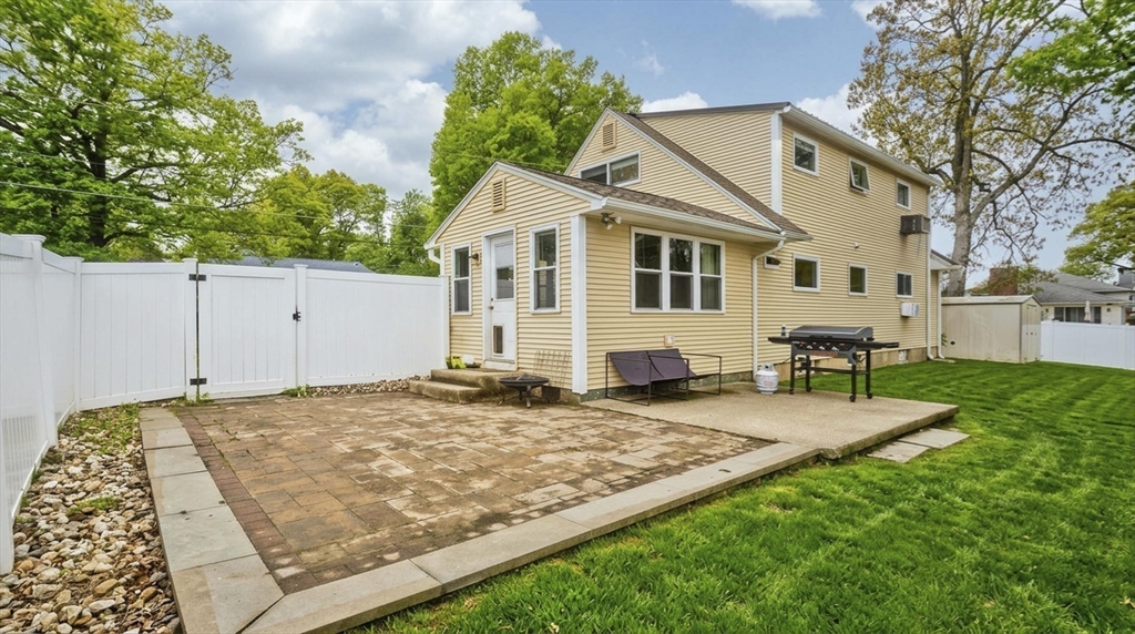 22 Audley Road Springfield, MA 01118 - Photo 28 of 34 Gallery Image 28