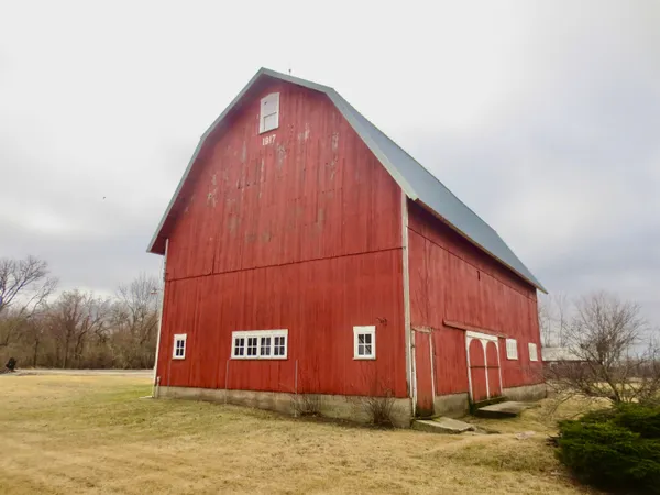 $399,900 | 14086 Highway 76, Caledonia, IL 61011