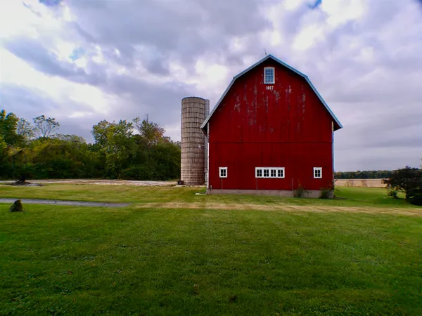 $399,900 | 14086 Highway 76, Caledonia, IL 61011