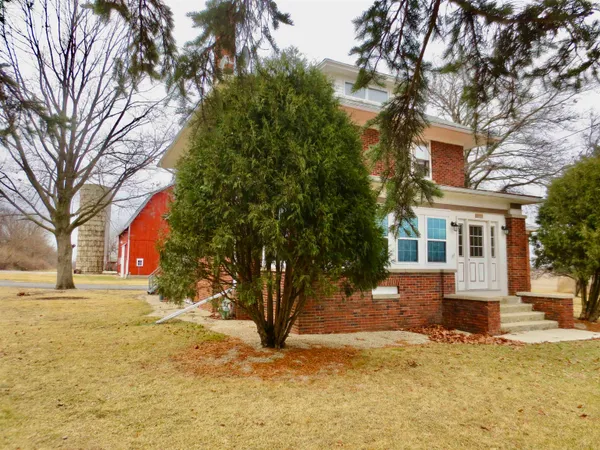 $399,900 | 14086 Highway 76, Caledonia, IL 61011