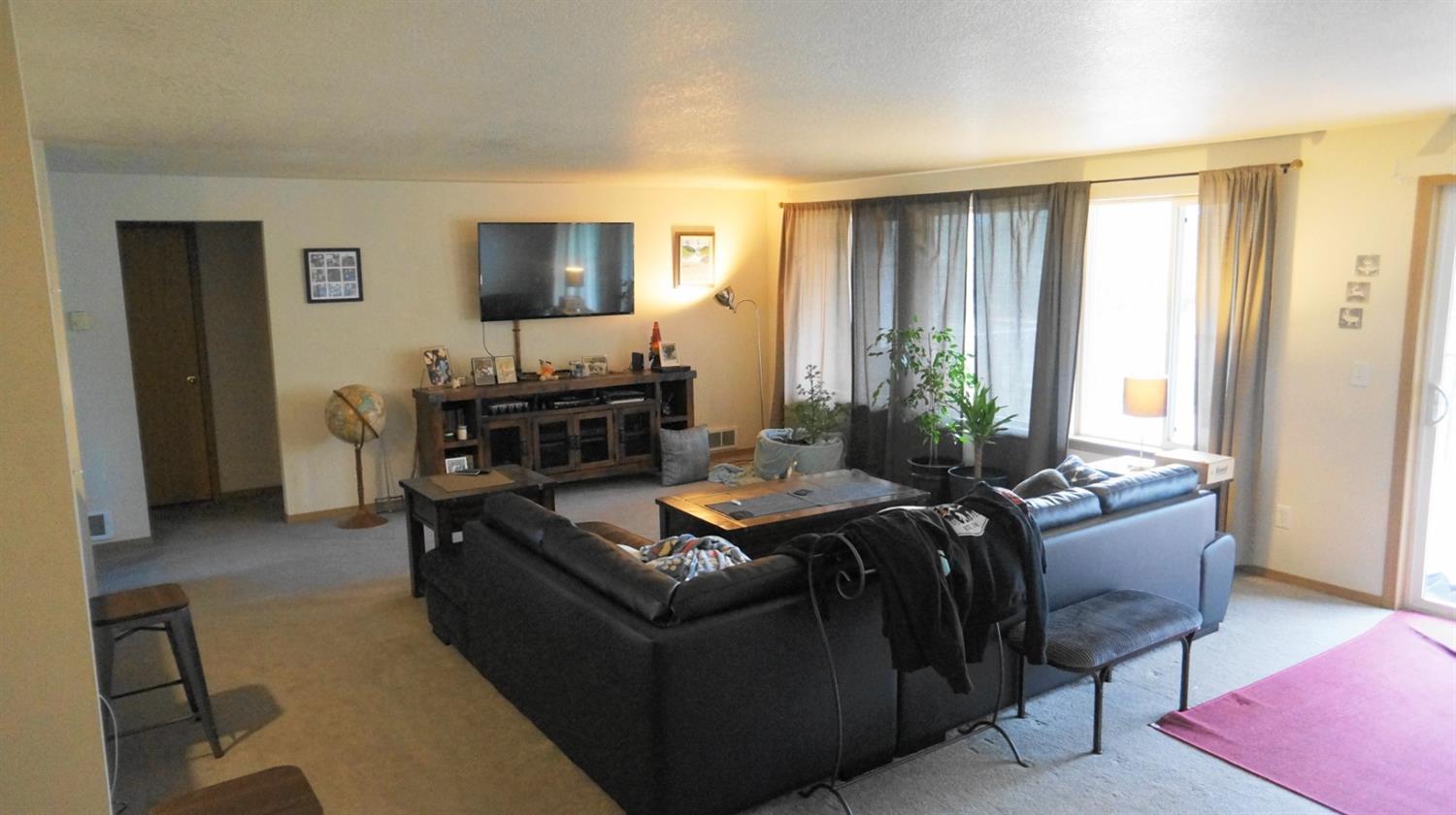 20973 Antioch Road White City, OR 97503 - Photo 4 of 16 Additional Photo
