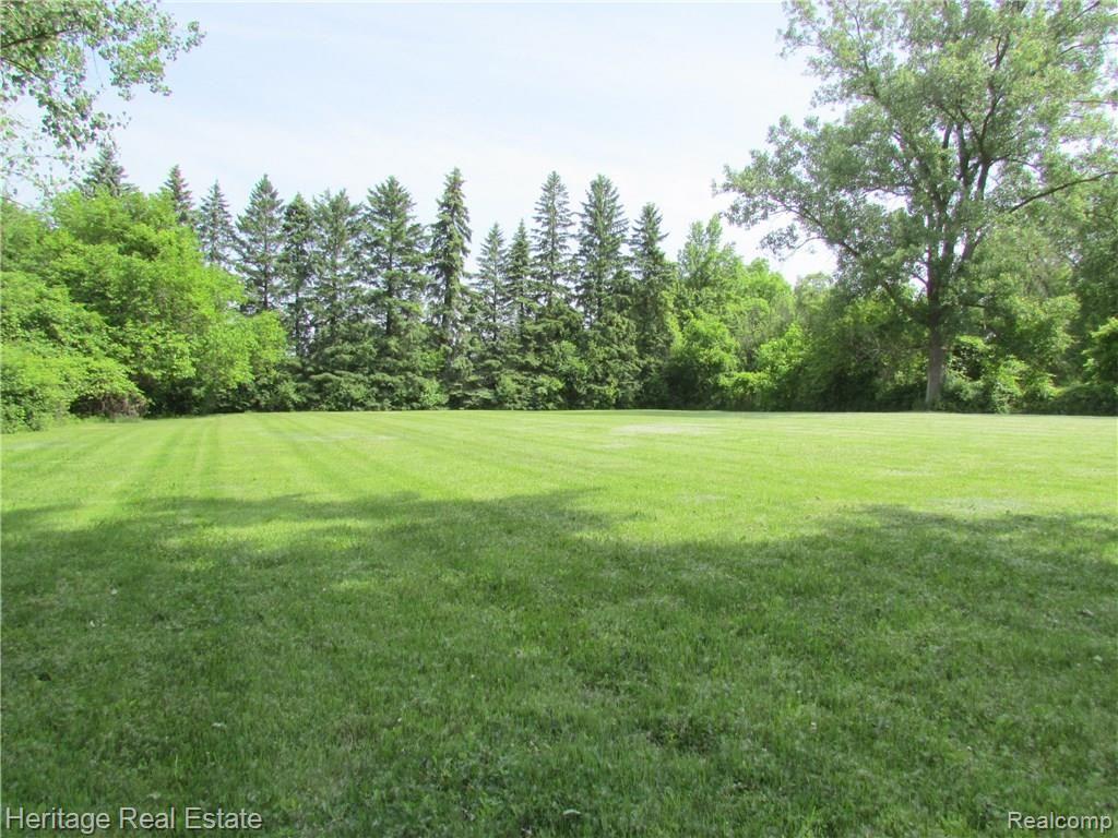 1180 South Boulevard Rochester, MI 48309 - Photo 24 of 28
