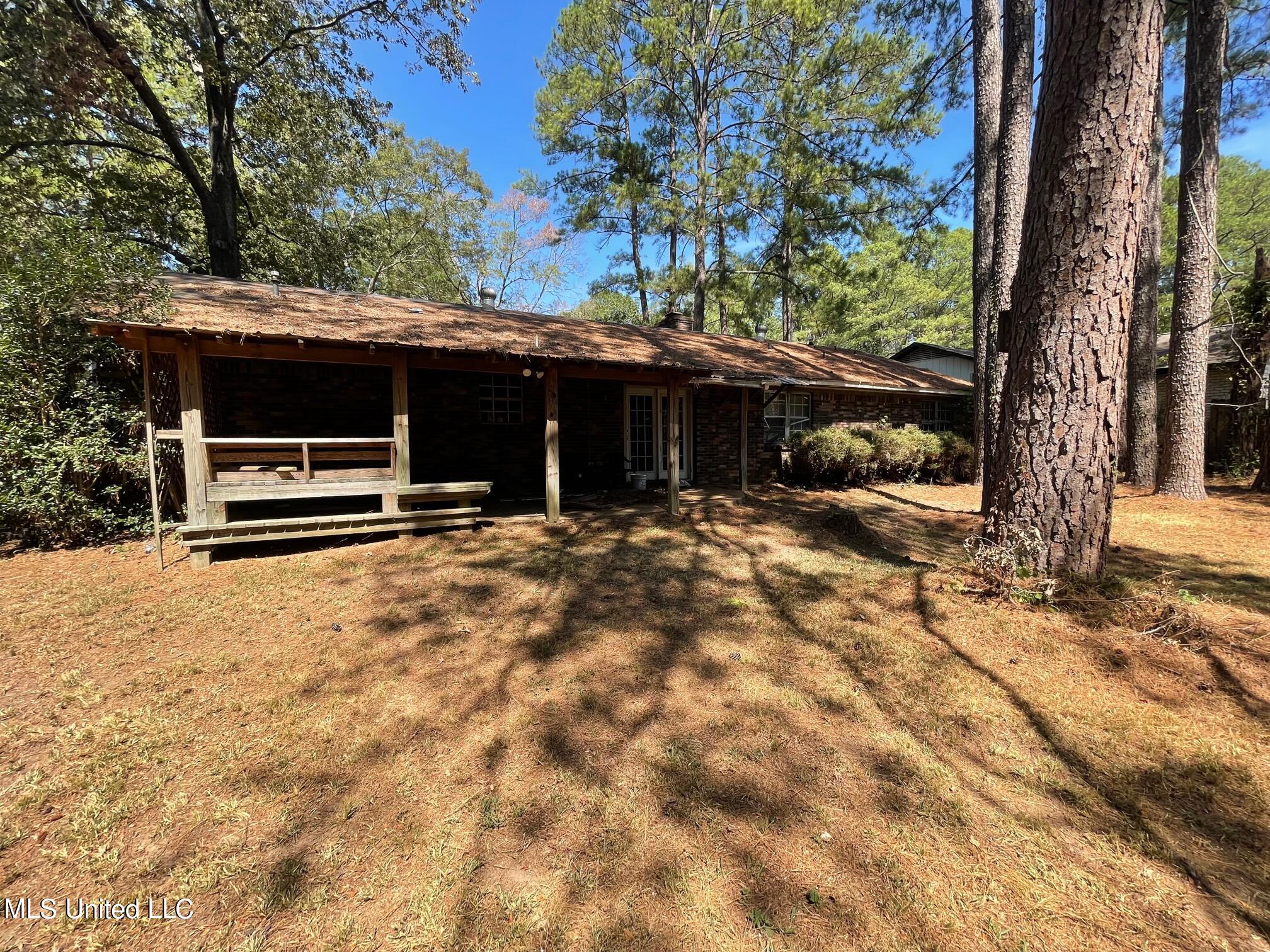 207 Fox Meadows Road Jackson, MS 39212 - Photo 2 of 2 IMG_6508
