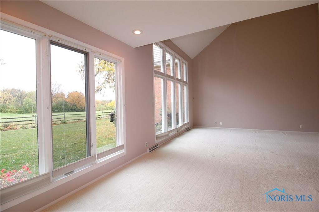 29189 Bates Road Perrysburg, OH 43551 - Photo 6 of 27 Gallery Image 6