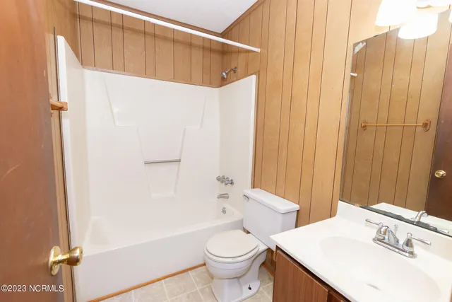 $850 | 106 Ravenwood Drive, Unit C, Jacksonville, NC 28546