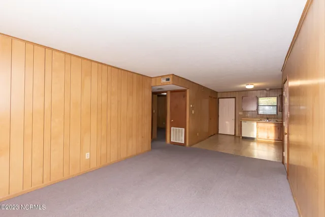 $850 | 106 Ravenwood Drive, Unit C, Jacksonville, NC 28546