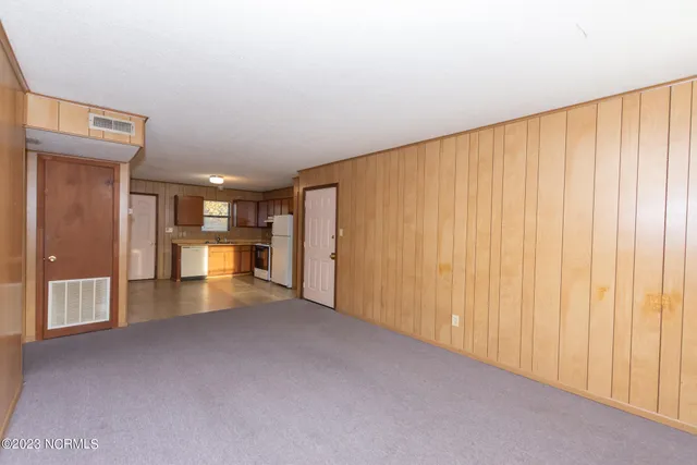 $850 | 106 Ravenwood Drive, Unit C, Jacksonville, NC 28546