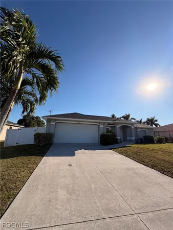$2,999 | 1724 Southwest 31st Lane, Cape Coral, FL 33914