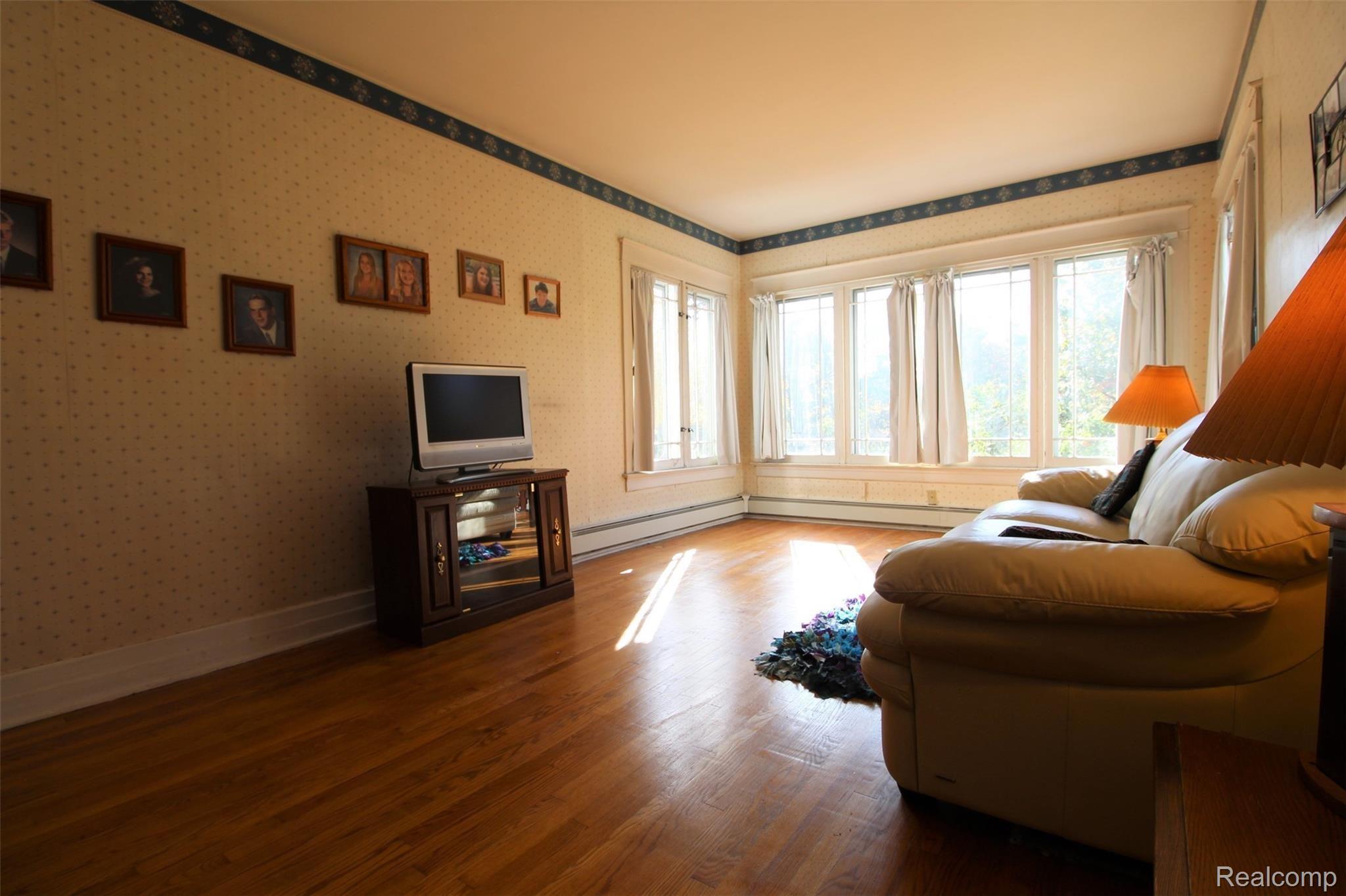 1242 Clark Road Lapeer, MI 48446 - Photo 19 of 94 IMG_6369.JPG