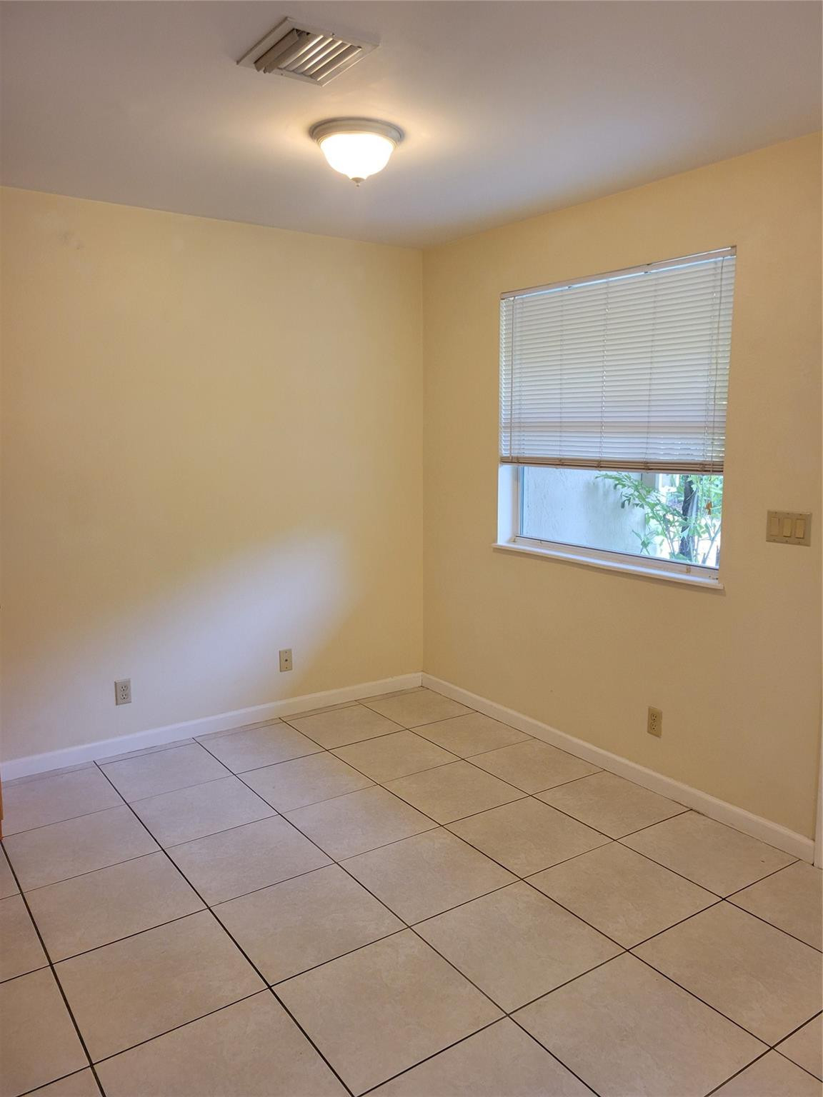 2227 Monroe Street, Unit 3 Hollywood, FL 33020 - Photo 6 of 8 Photo 6