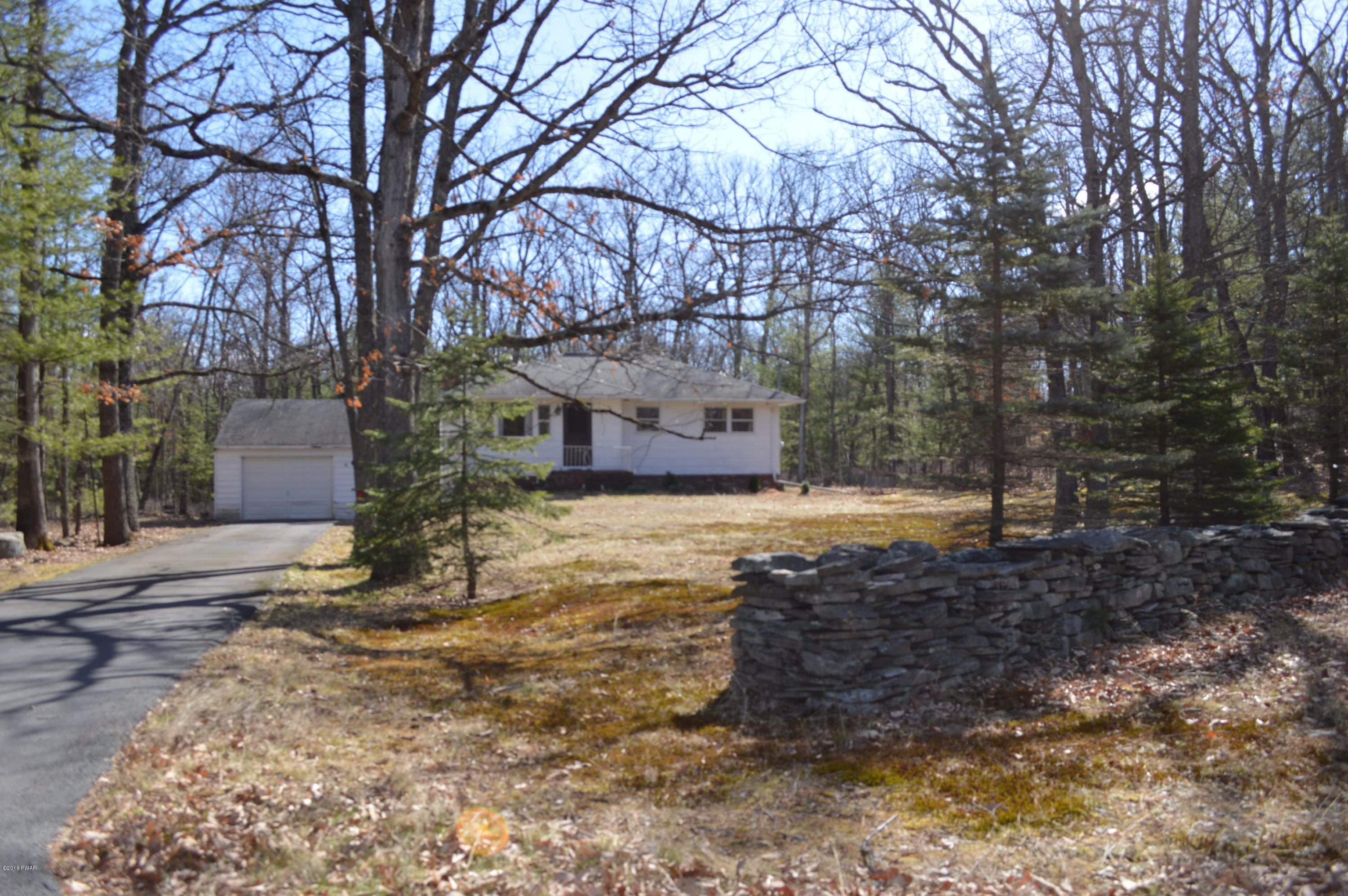 122 Rheingold Boulevard Hawley, PA 18428 - Photo 1 of 14 122 Rheingold Blvd