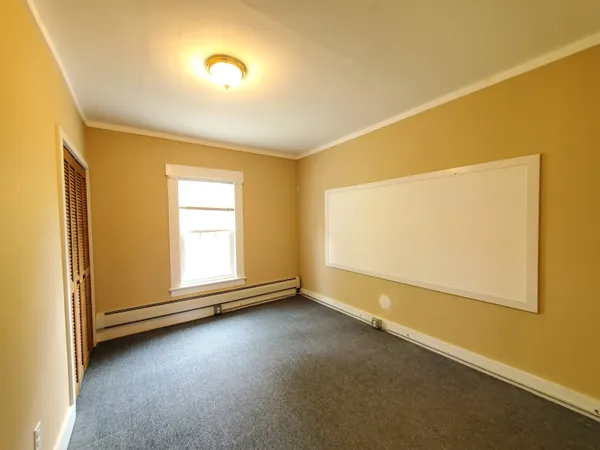 $3,500 | 526 Canaan Street, Unit 2, Canaan, NH 03741