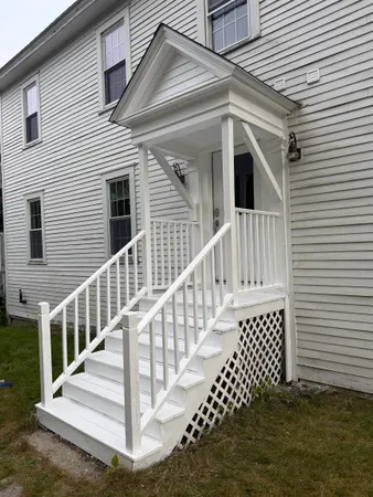 $3,500 | 526 Canaan Street, Unit 2, Canaan, NH 03741