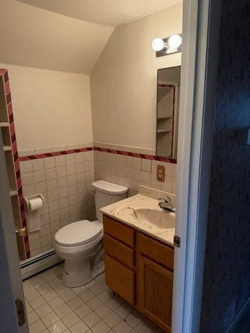 $3,500 | 526 Canaan Street, Unit 2, Canaan, NH 03741