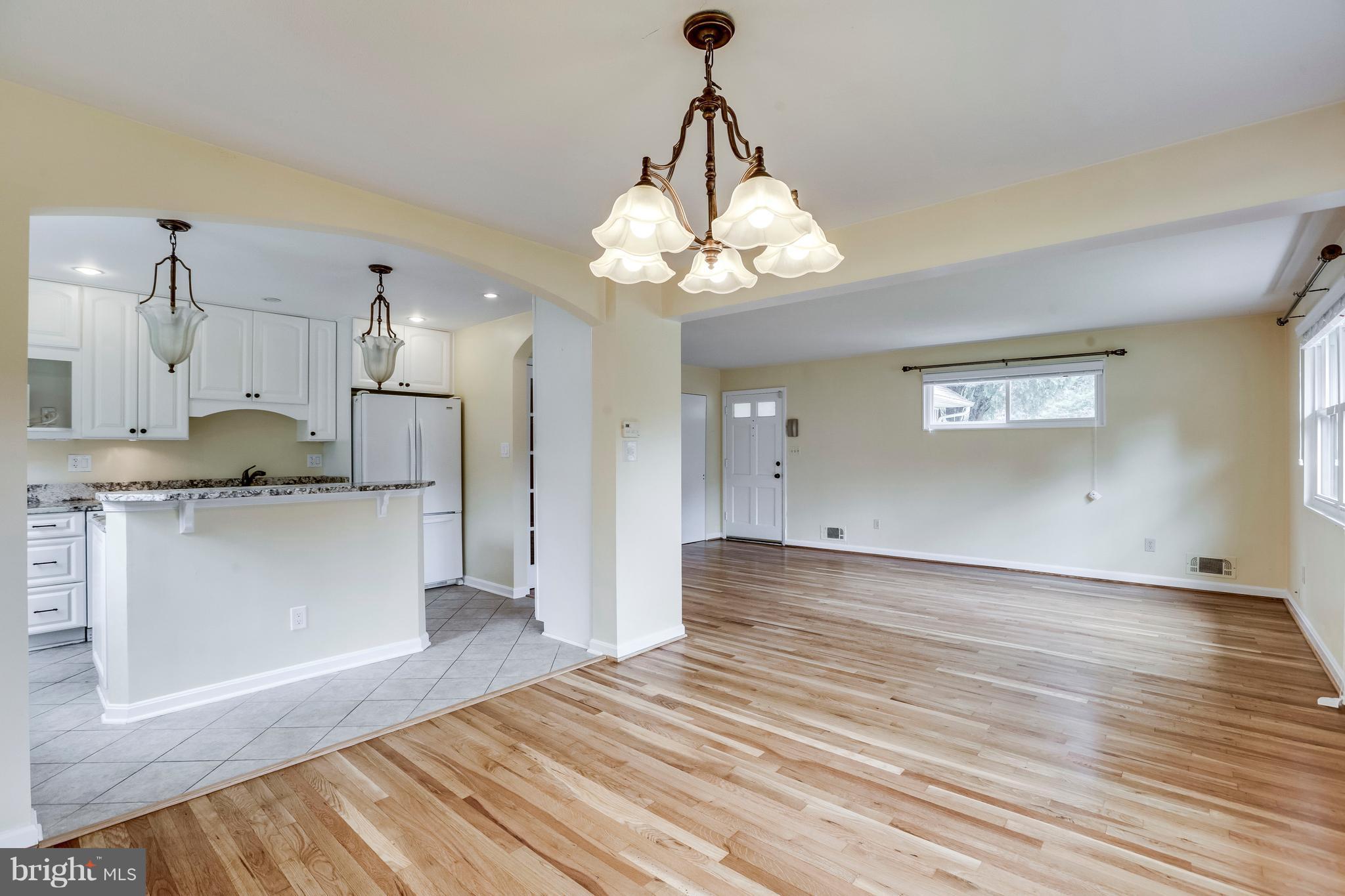 5200 Richenbacher Avenue Alexandria, VA 22304 - Photo 4 of 30 Dining Room