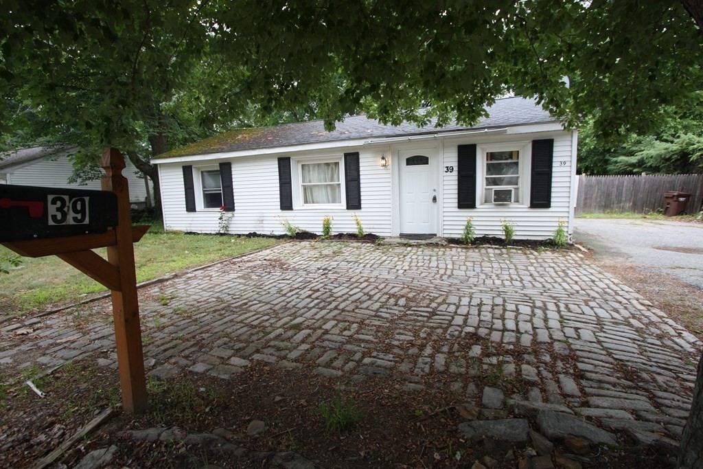 39 Warren Road Auburn, MA 01501 - Photo 1 of 15 Gallery Image 1