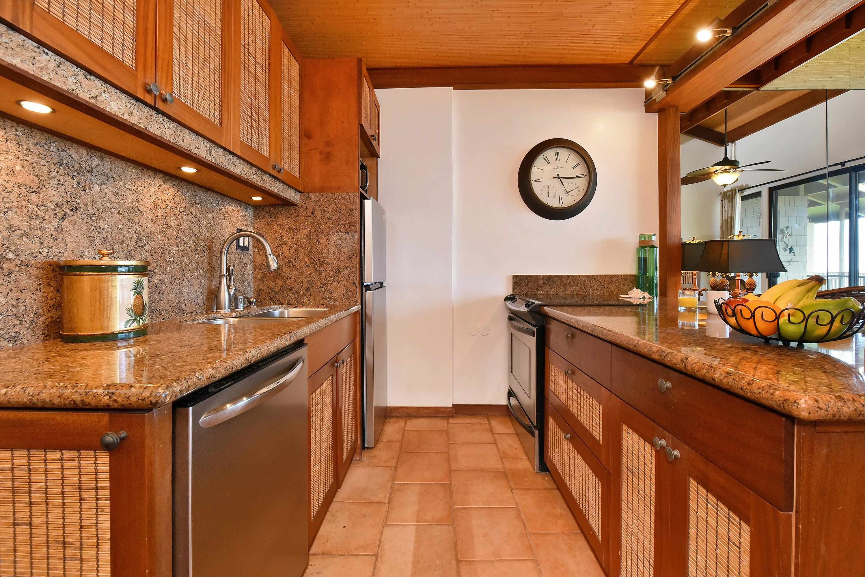 3975 Lower Honoapiilani Road, Unit 204 Lahaina, HI 96761 - Photo 15 of 50 Gallery Image 15