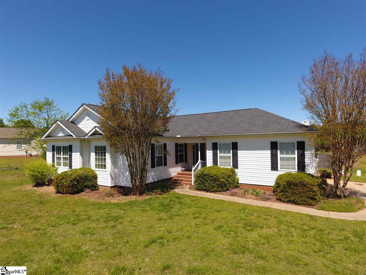 31 Red Quail Lane Greer, SC 29651 - Photo 2 of 32 Gallery Image 2