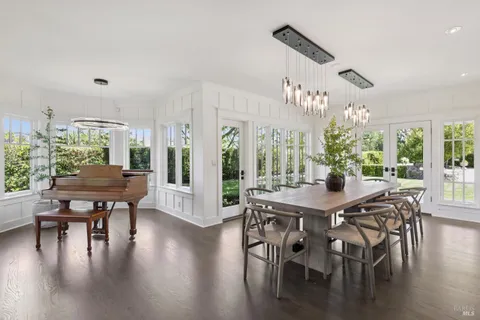 $6,200,000 | 19696 7th Street East, Sonoma, CA 95476